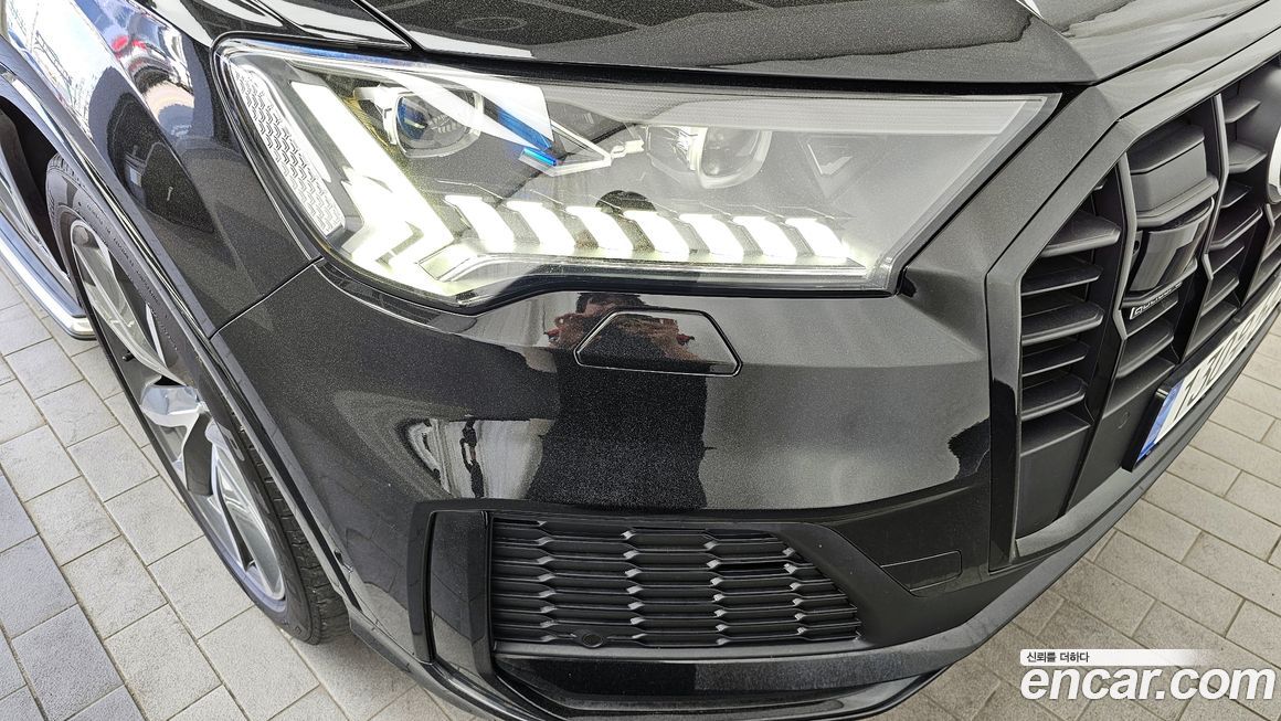 Audi Q7 2023