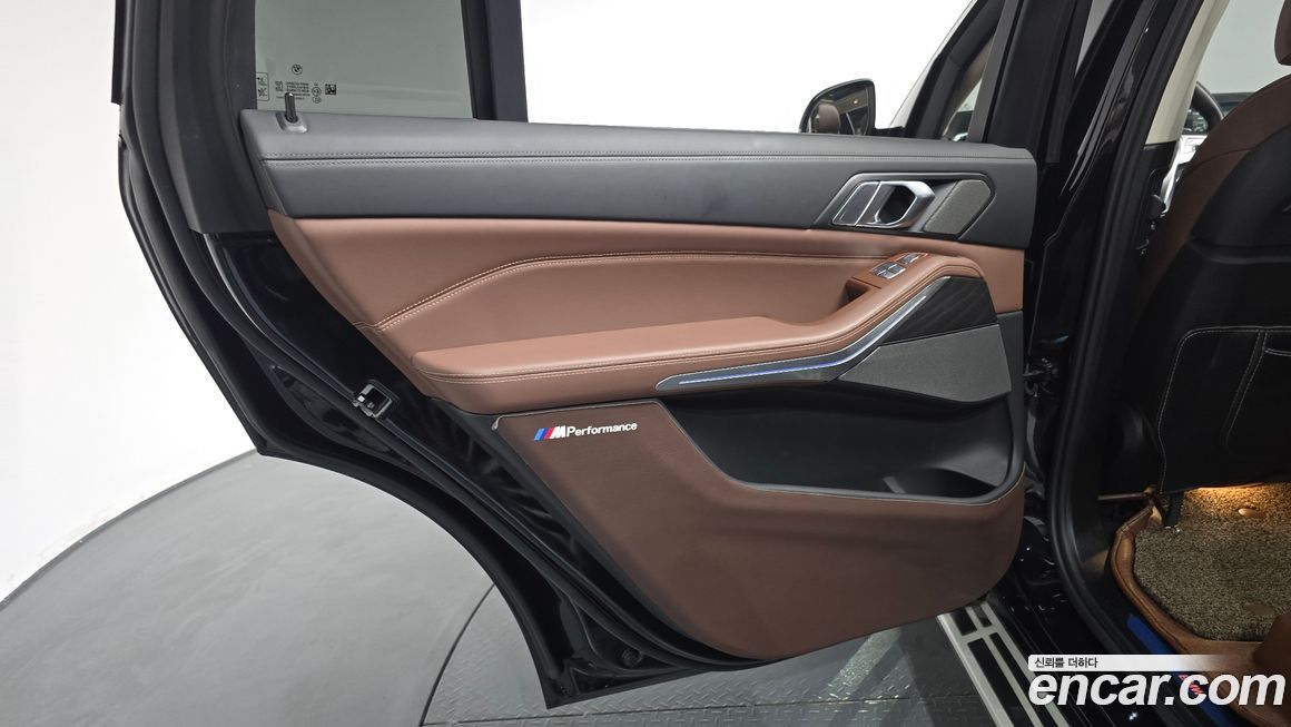 BMW X7 2022