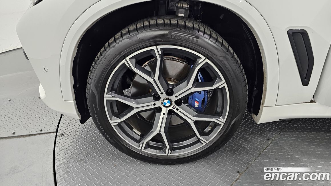 BMW X5 2023