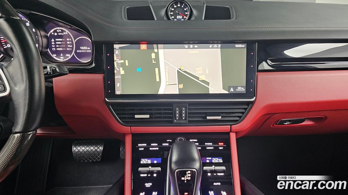 Porsche Cayenne 2021