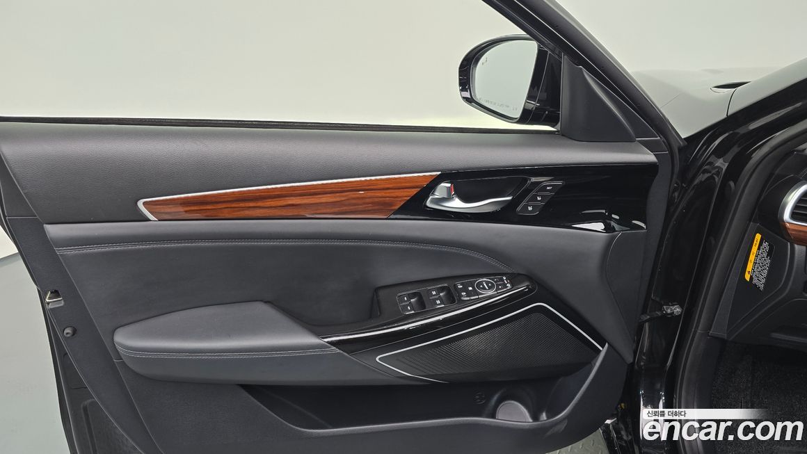 Kia K7 2016