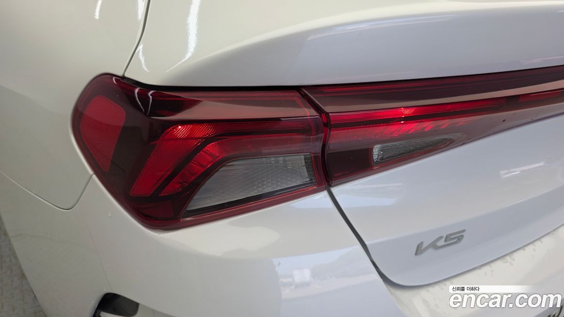 Kia K5 2023
