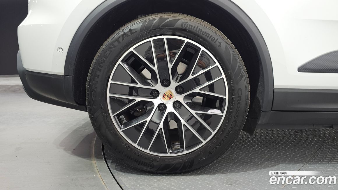 Porsche Macan 2025