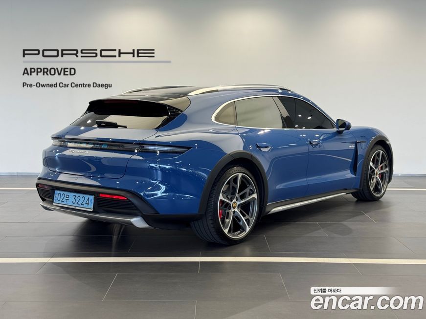 Porsche Taycan 2023