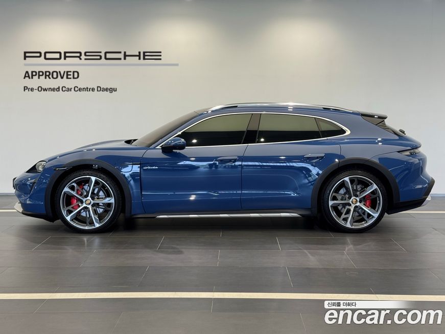 Porsche Taycan 2023