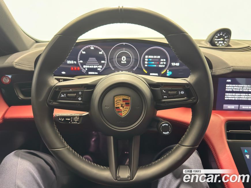 Porsche Taycan 2023