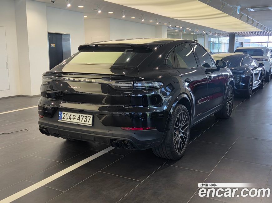 Porsche Cayenne 2021