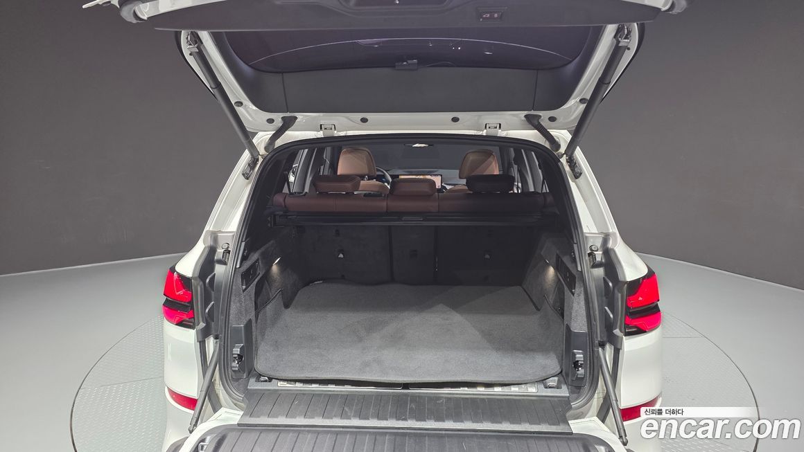 BMW X5 2024