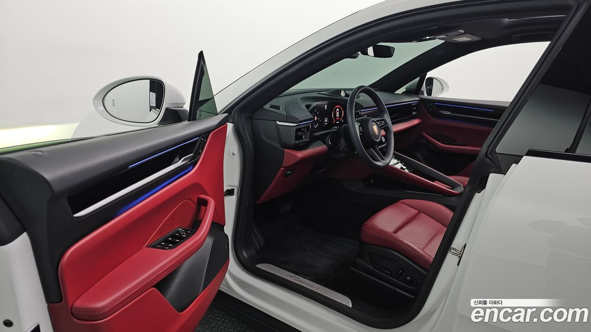 Porsche Macan 2025