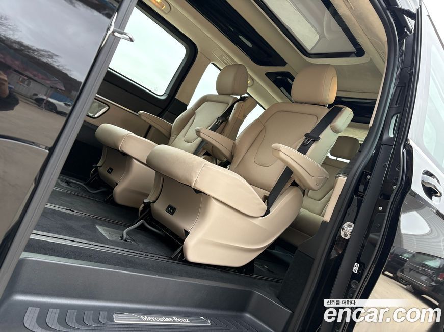 Mercedes-Benz V-Class 2025