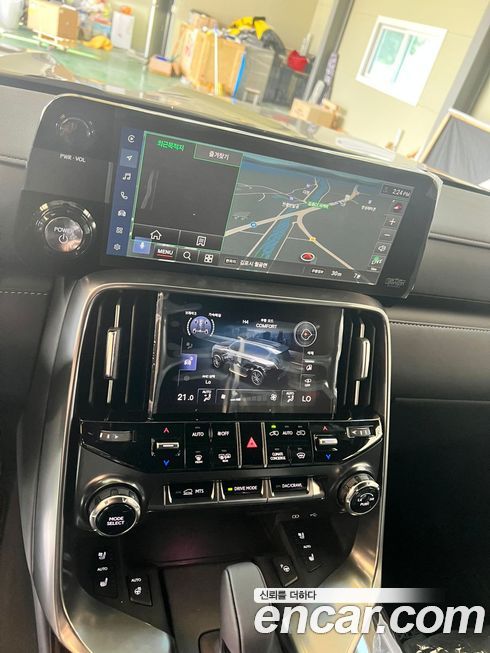 Lexus LX 2025