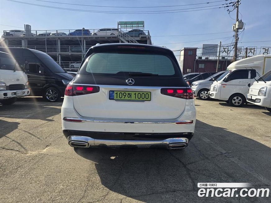 Mercedes-Benz GLS-Class 2025