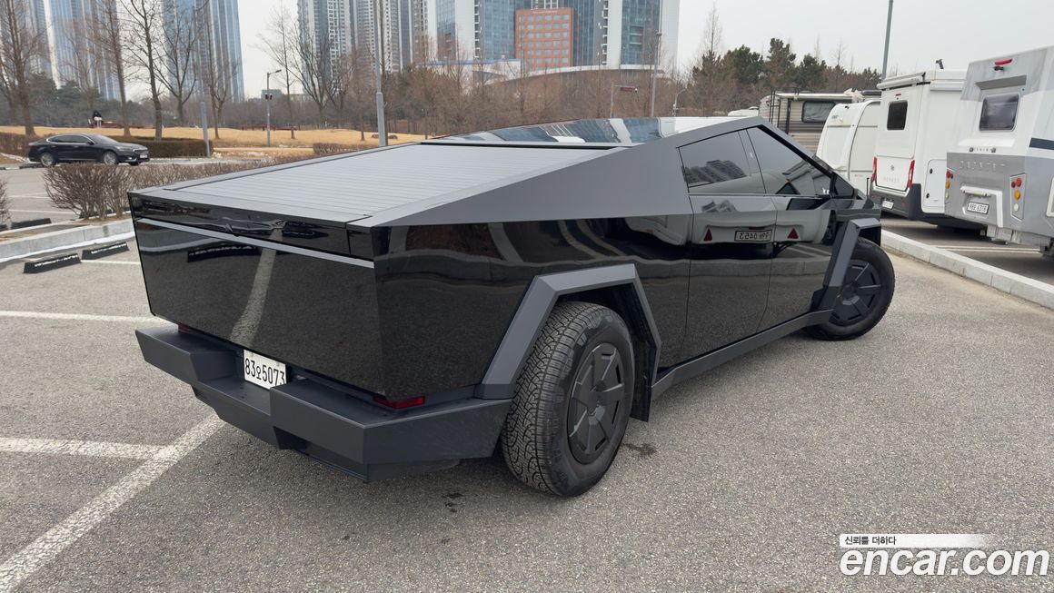 Tesla Cybertruck 2024