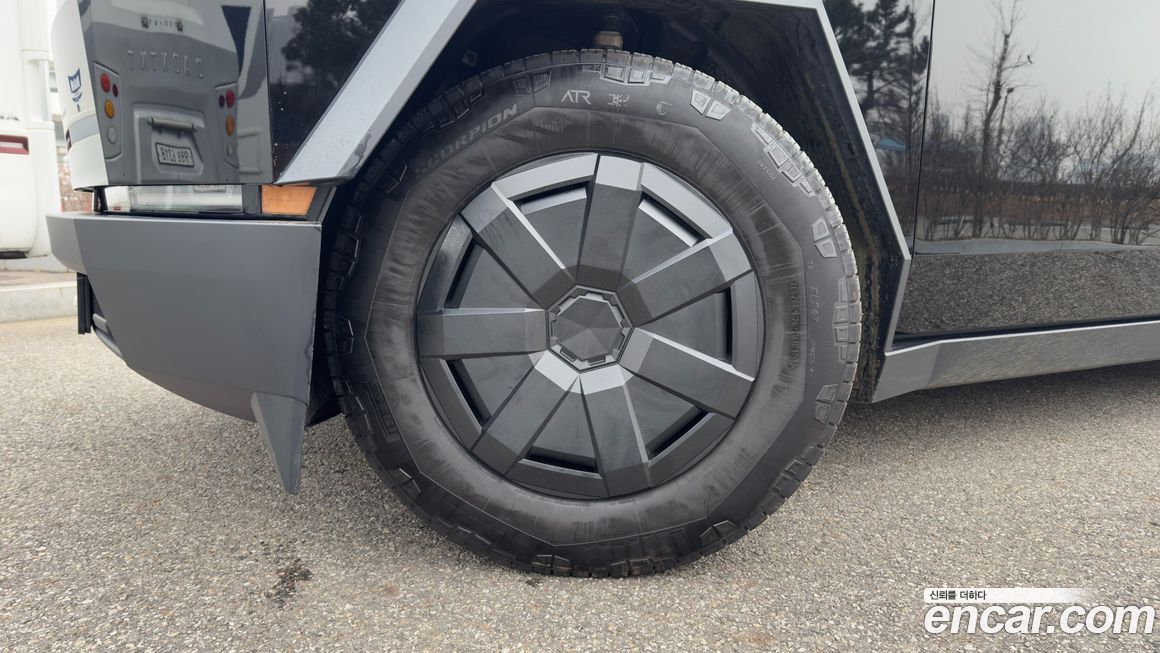 Tesla Cybertruck 2024