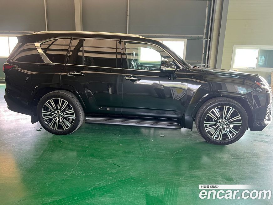 Lexus LX 2025