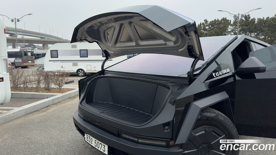 Tesla Cybertruck 2024
