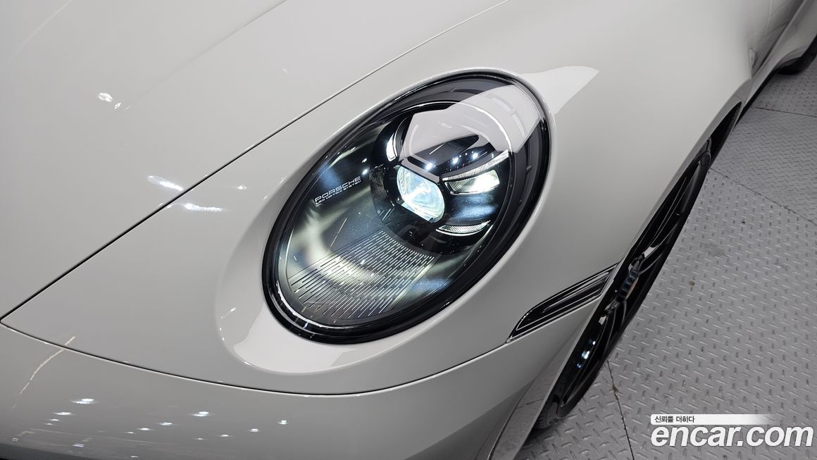 Porsche 911 2023