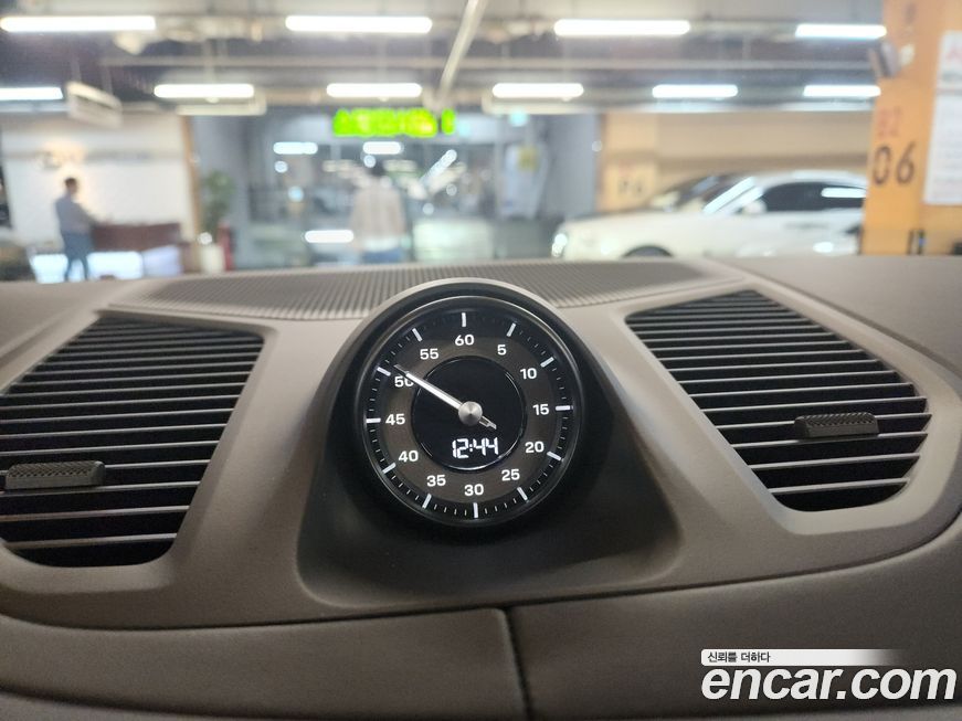 Porsche Cayenne 2025