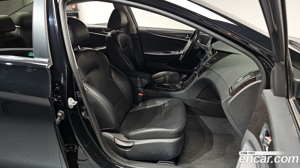 Hyundai Sonata 2013
