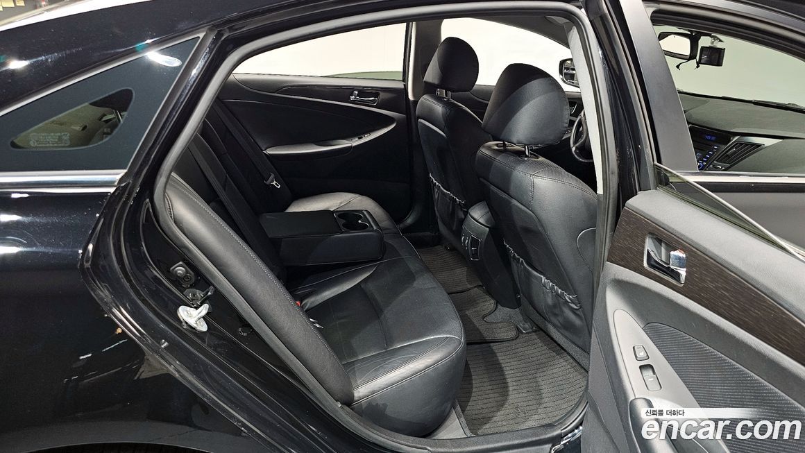 Hyundai Sonata 2013