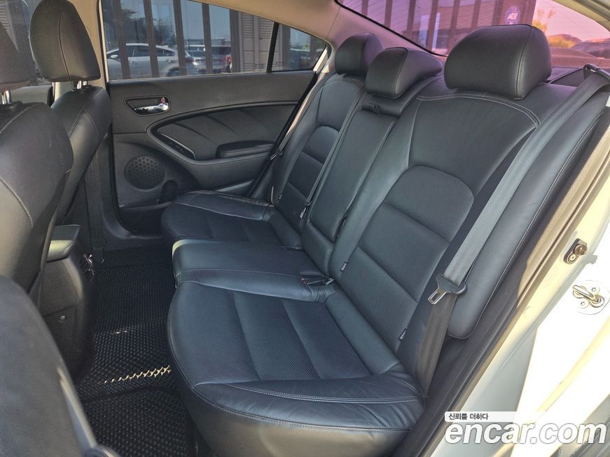 Kia K3 2013
