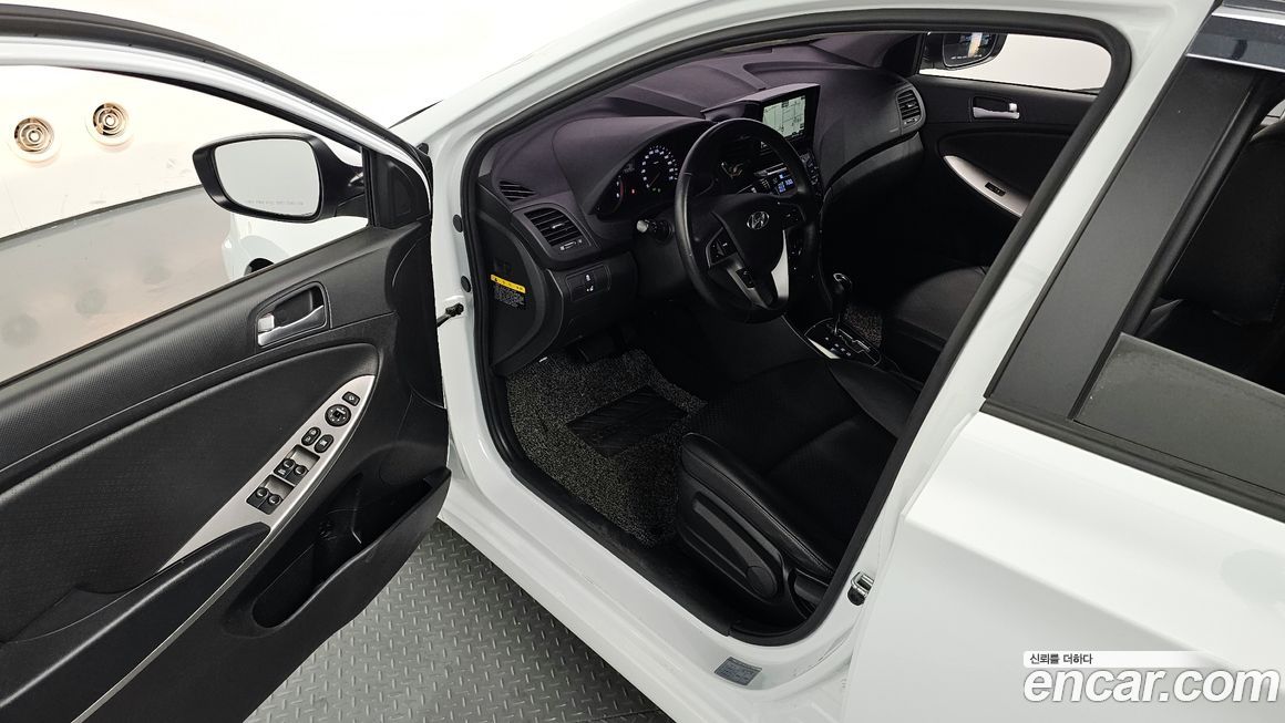 Hyundai Accent 2016