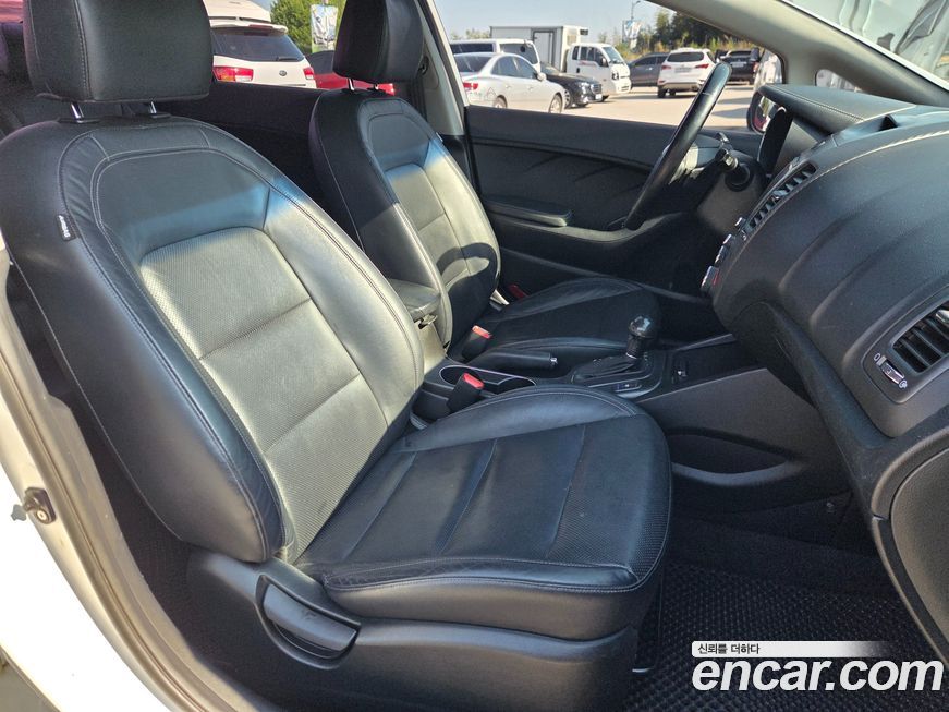 Kia K3 2013