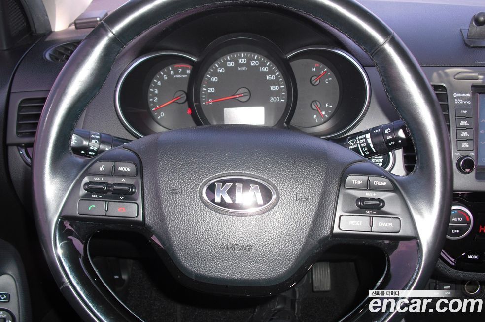 Kia morning 2016