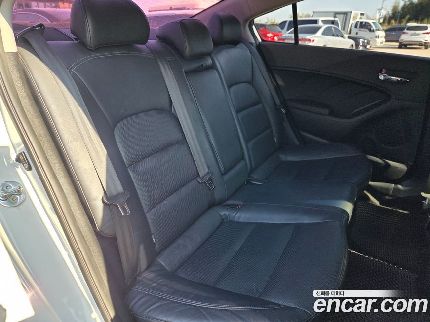 Kia K3 2013