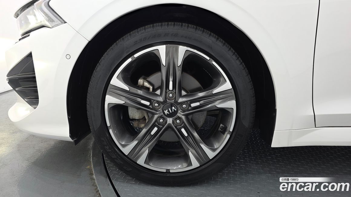 Kia K5 2021