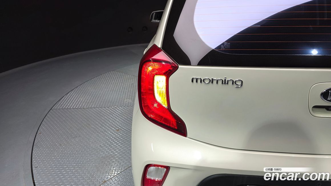 Kia morning 2017