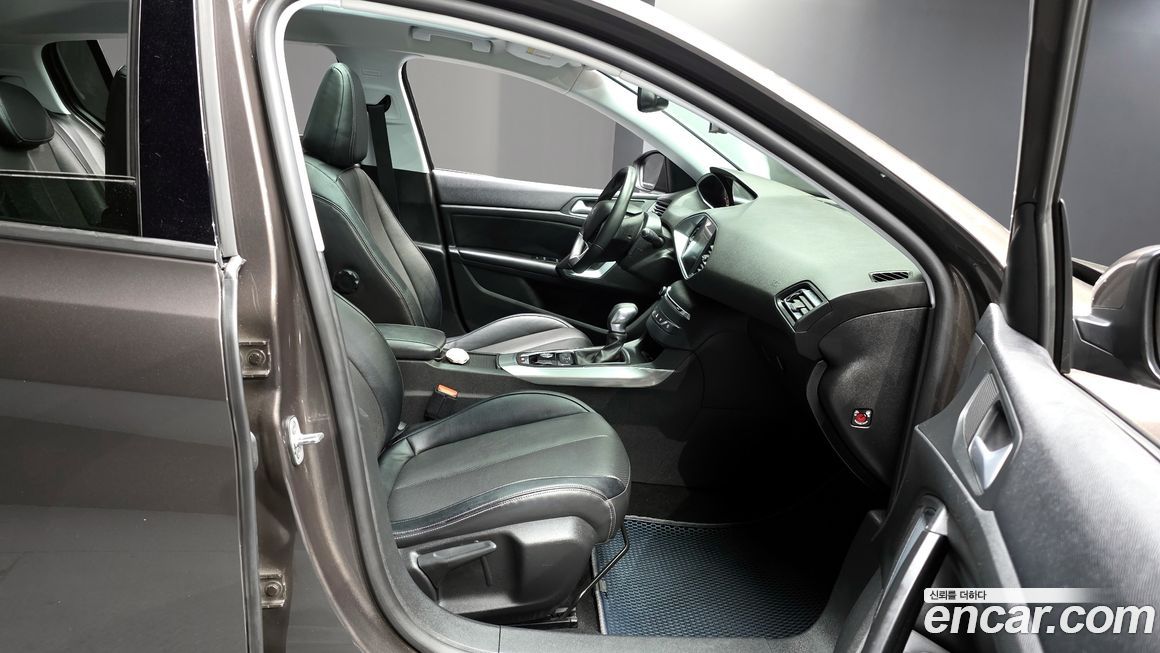 Peugeot 308 2015