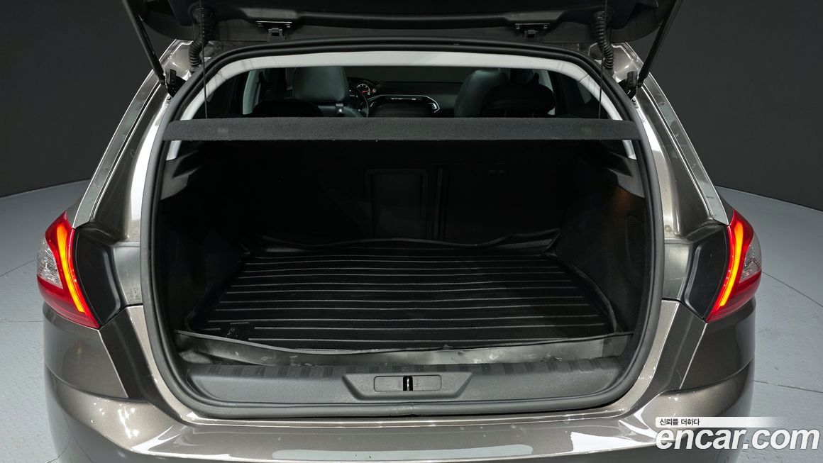 Peugeot 308 2015