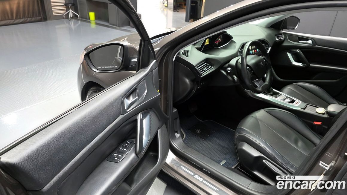Peugeot 308 2015