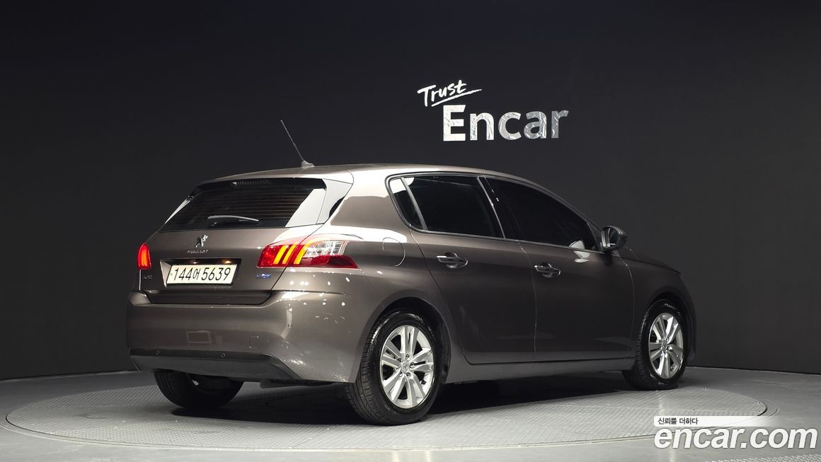 Peugeot 308 2015