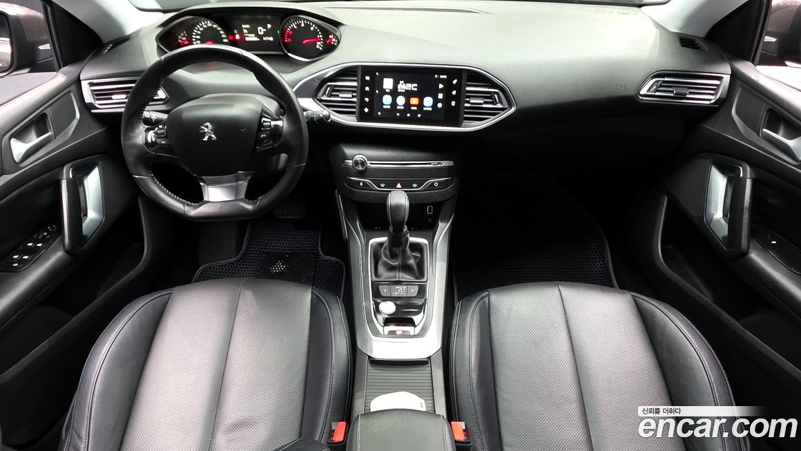 Peugeot 308 2015