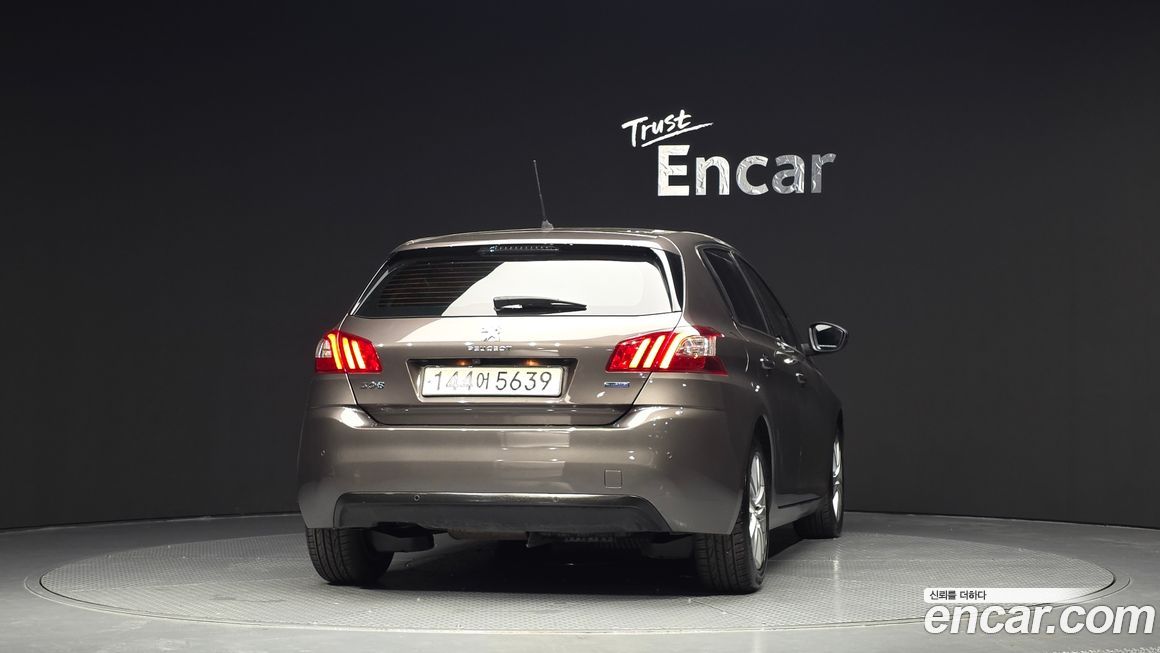 Peugeot 308 2015