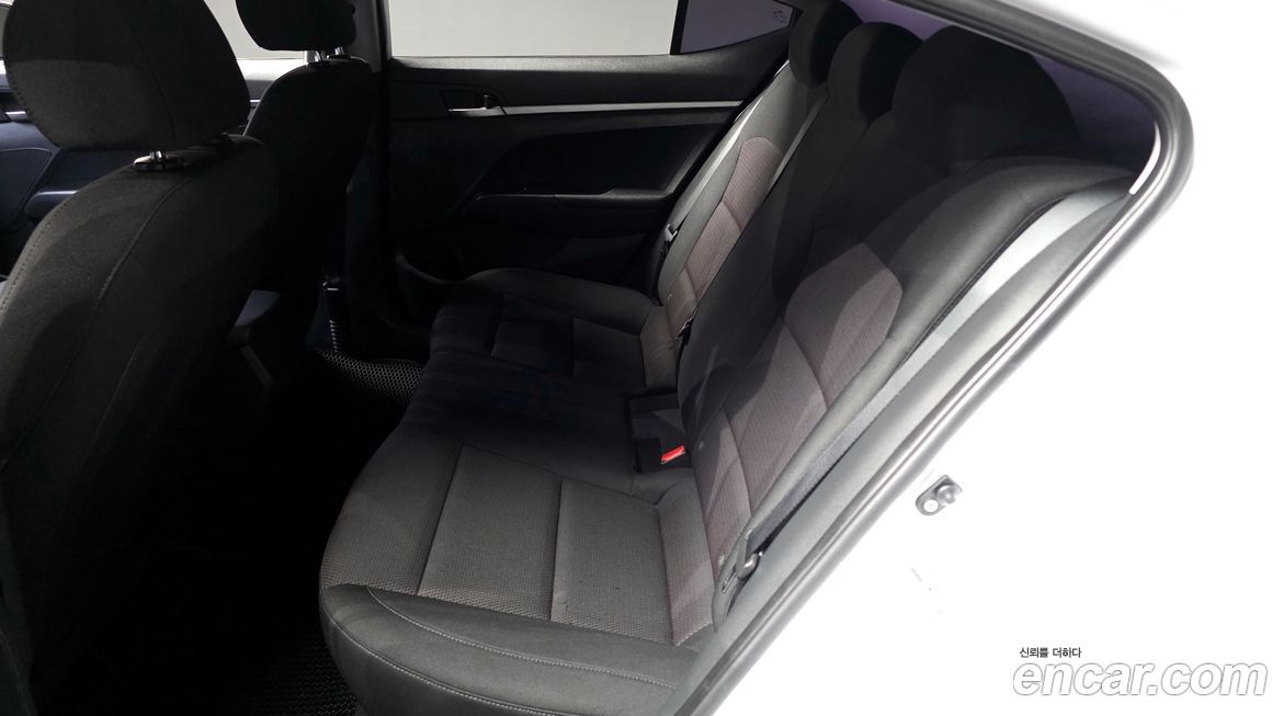 Hyundai AVANTE 2019
