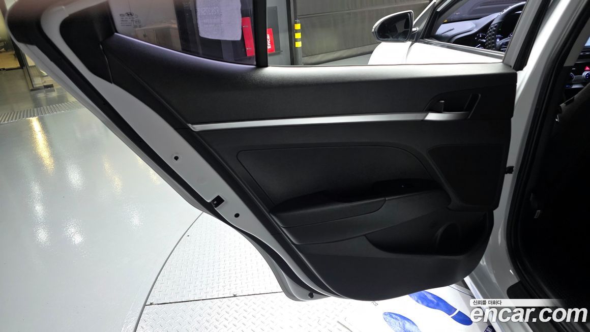 Hyundai AVANTE 2019