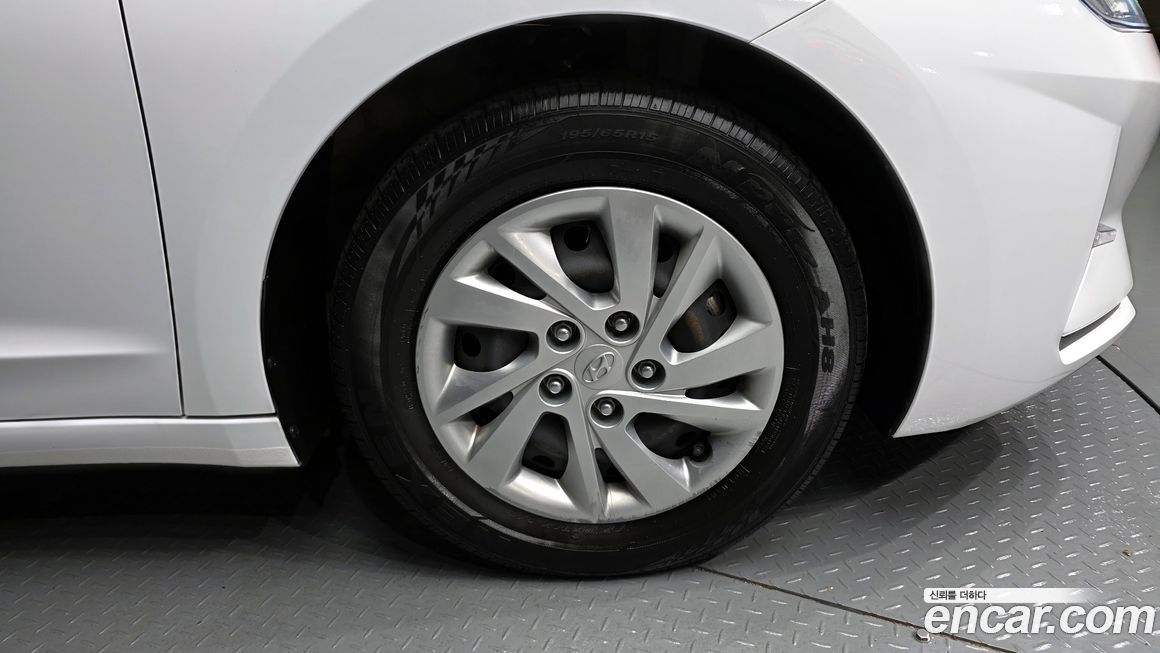 Hyundai AVANTE 2019