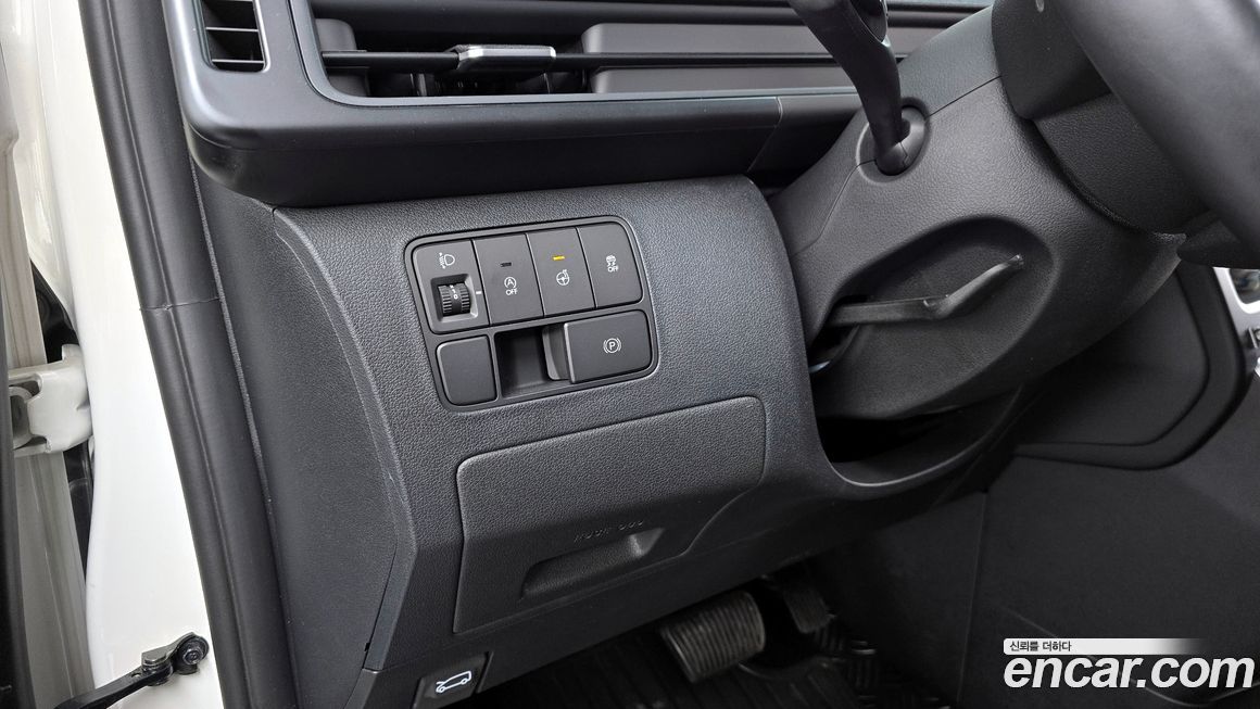 Hyundai Staria 2024