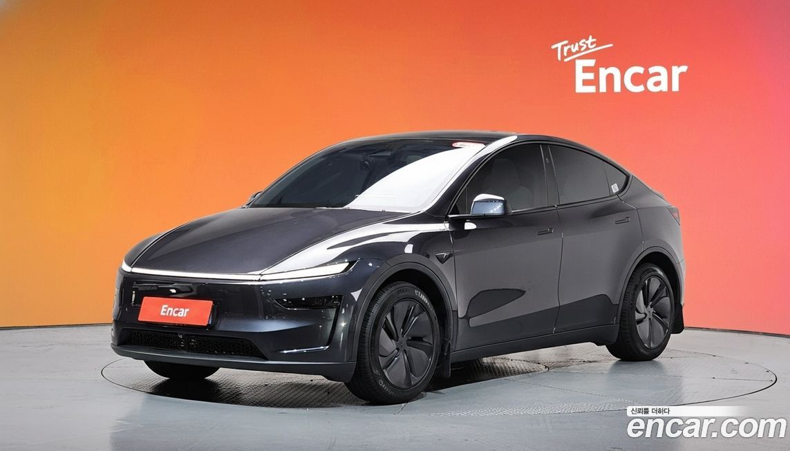 Tesla Model Y 2025