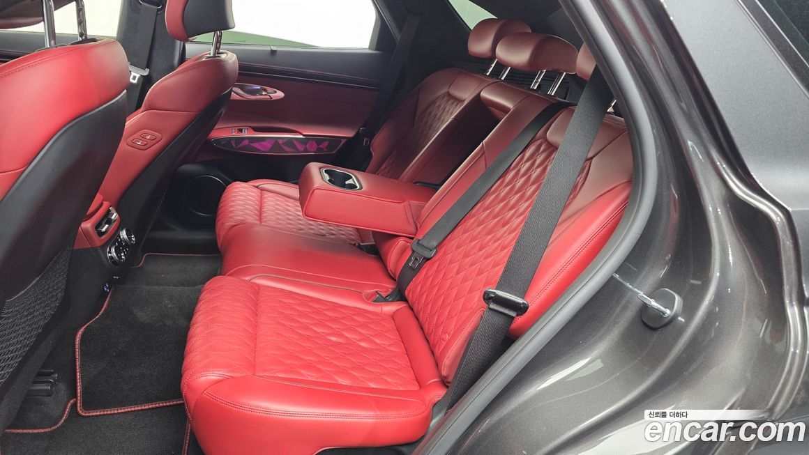 Genesis GV70 2024