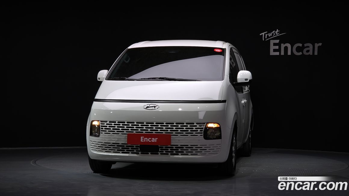 Hyundai Staria 2024