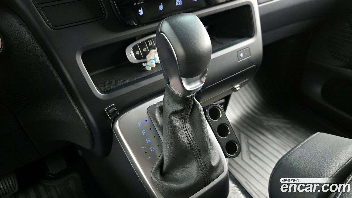 Hyundai Staria 2024