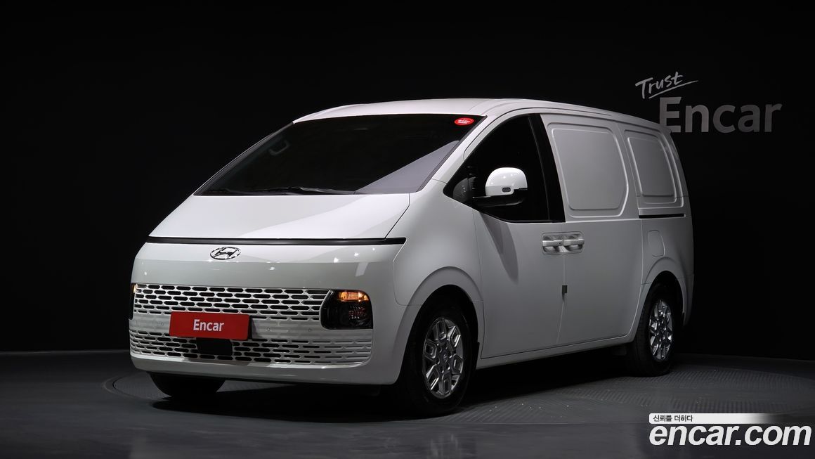 Hyundai Staria 2024