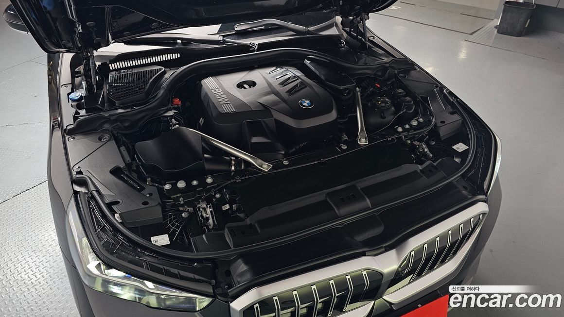 BMW 5-Series 2025