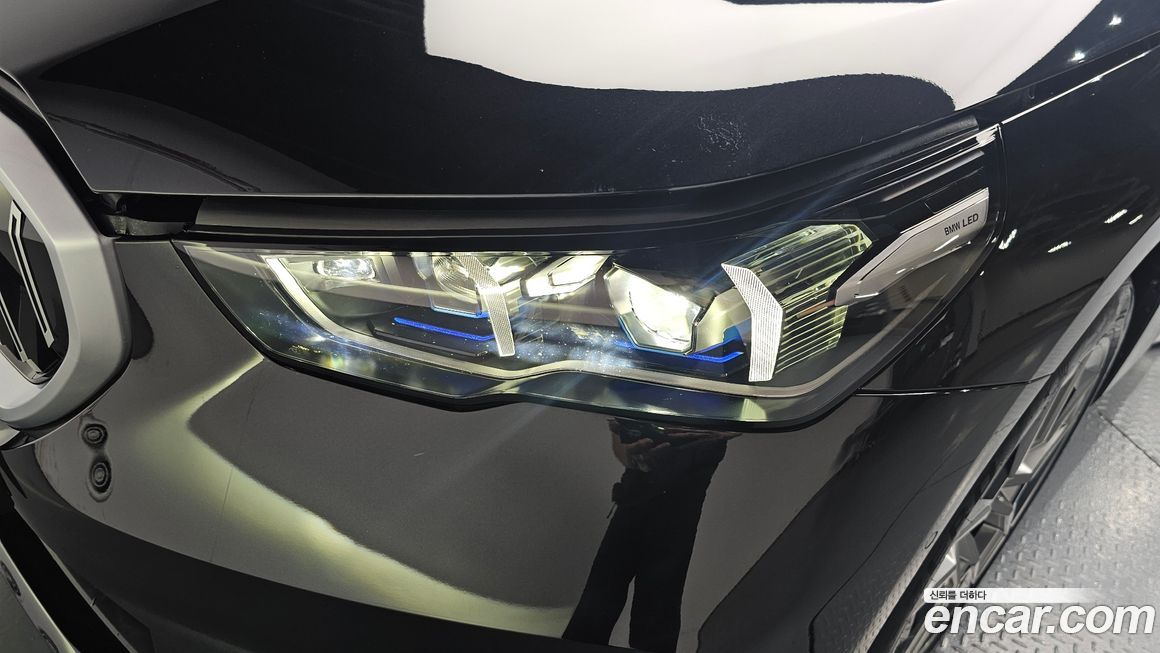 BMW 5-Series 2025
