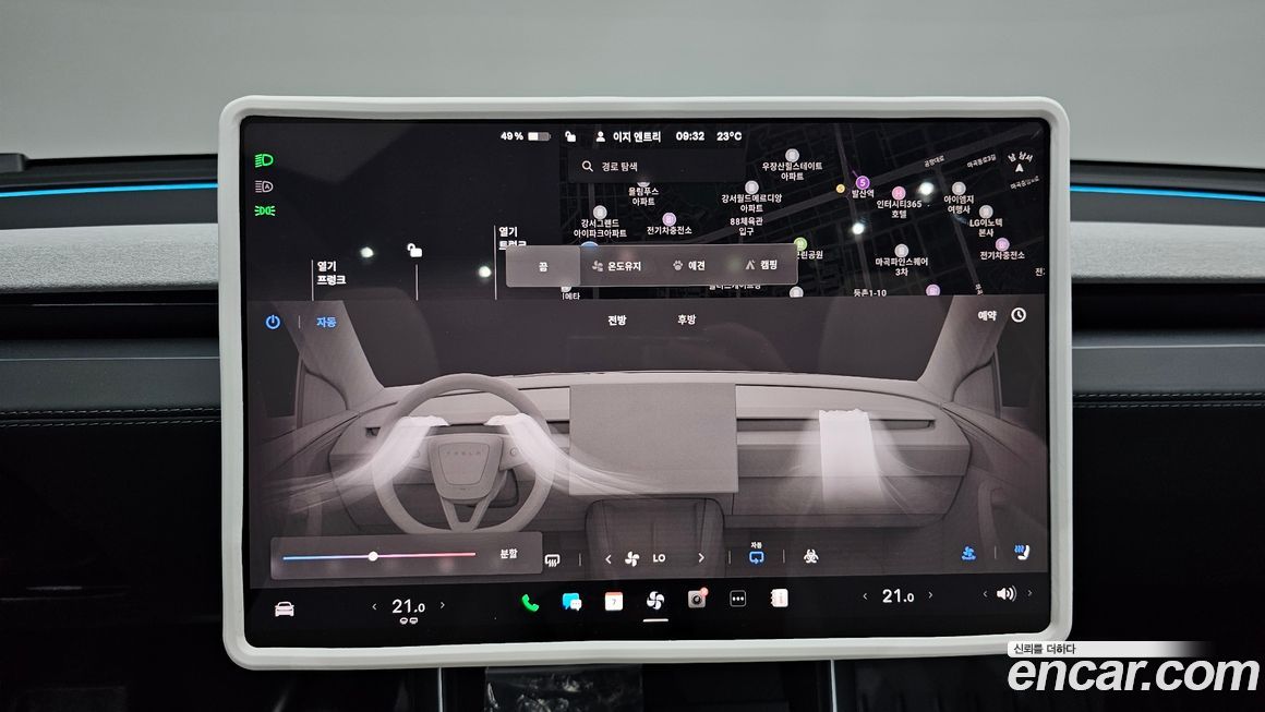 Tesla Model Y 2025