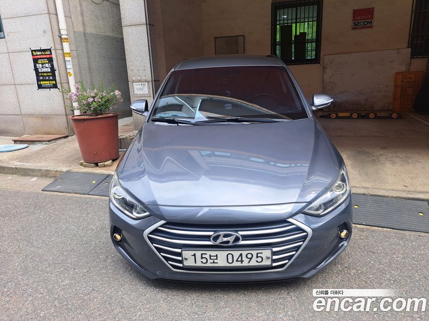 Hyundai AVANTE 2016